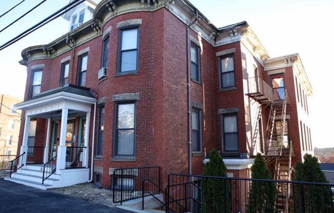 Summer Green, LLC. 55 Summer Street