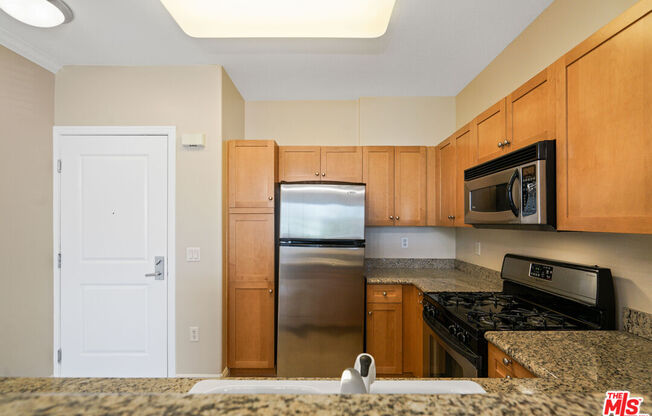 1 bed, 1 bath, 735 sqft, $2,500, Unit 308