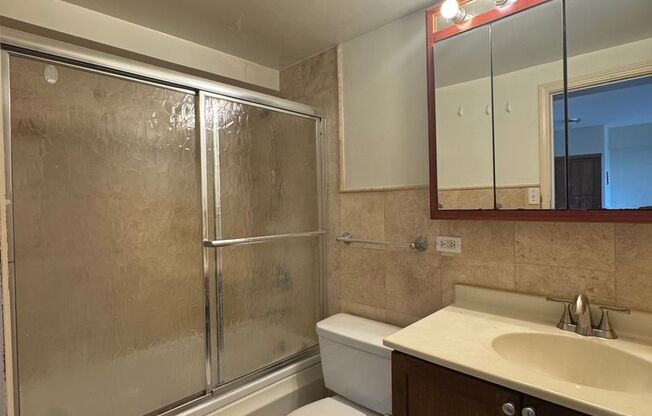 1 bed, 1 bath, 700 sqft, $1,895, Unit 418-0706