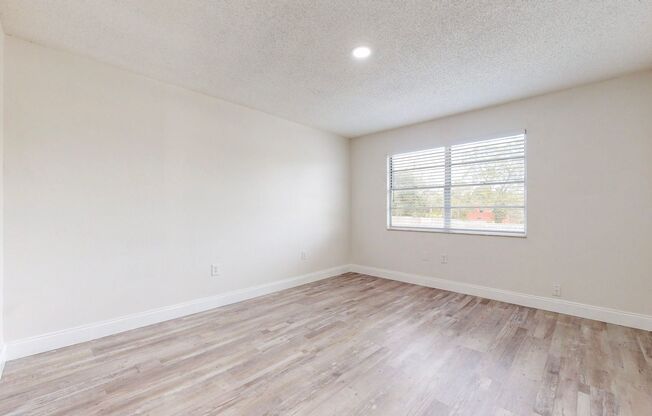 2 beds, 2 baths, 800 sqft, $1,800, Unit Unit 109