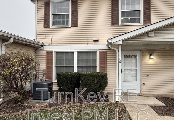 36 WILDWOOD LN