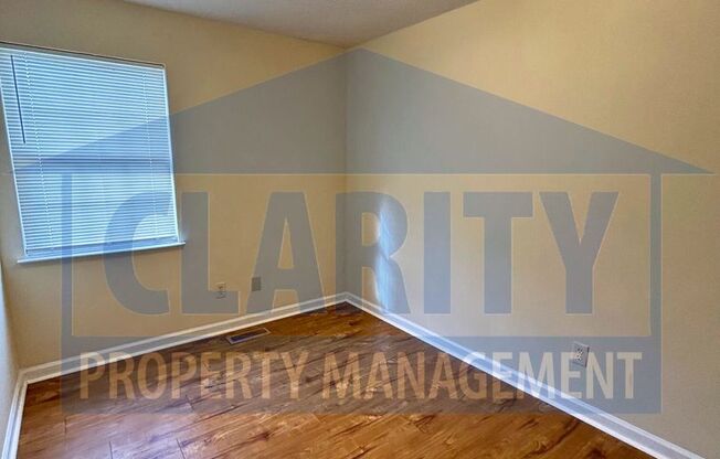 3 beds, 1.5 baths, $1,200, Unit Apt 1