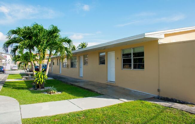 For Rent -  Studio for $1,250 in Hialeah