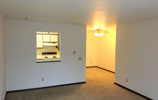 West Side 1 Bedroom Apartments!