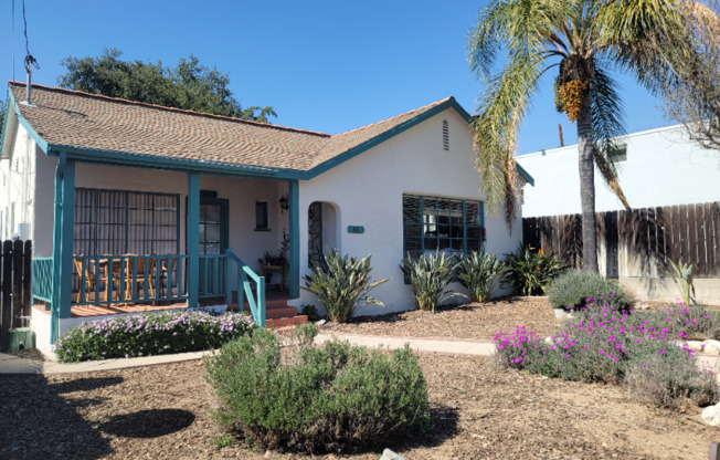 811 1/2 HIGHLAND AVE