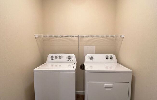 2 beds, 1 bath, 938 sqft, $1,345, Unit ST 1419-12