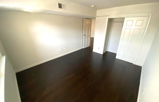 1 bed, 1 bath, 700 sqft, $2,400, Unit 306