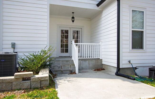 3 beds, 2.5 baths, $1,900, Unit Unit A