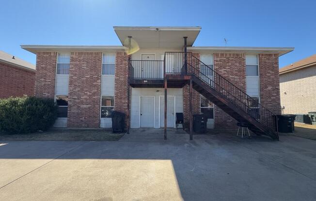 5708 APARTMENT