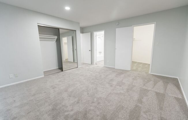 3 beds, 2 baths, 1,300 sqft, $3,698, Unit 202