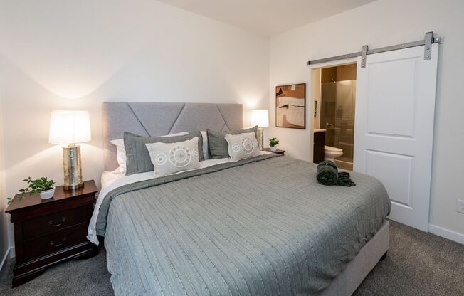 2 beds, 2 baths, 855 sqft, $2,195, Unit 5641 #203 Silverstone