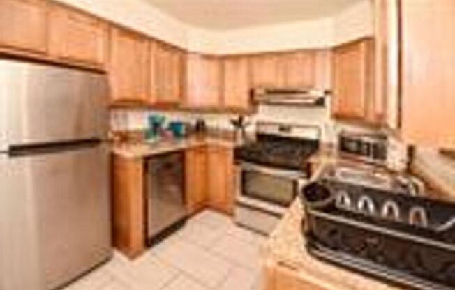 37 W. Hollister St
