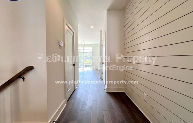 3 beds, 2.5 baths, 1,634 sqft, $2,899, Unit 19