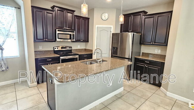 15217 EVERGREEN OAK LOOP