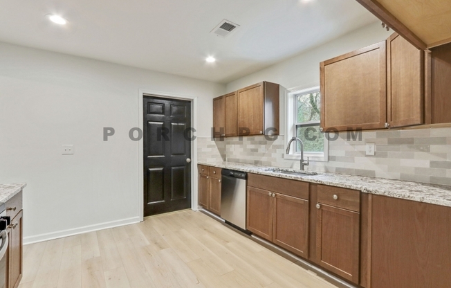 20 PENNINGTON AVE SW