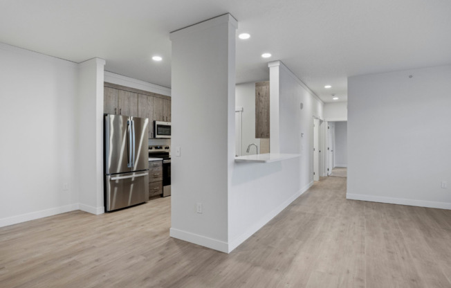 3 beds, 3 baths, 1,674 sqft, $2,050, Unit H-404