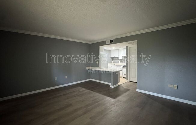 120 Blue Pointe Way #130