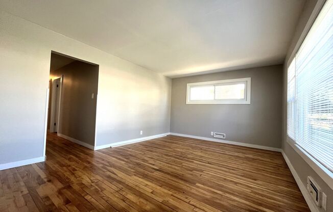 DKR - 8919 W Hampton Ave