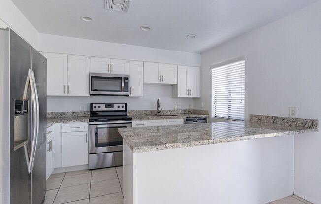 3 beds, 2.5 baths, $2,250