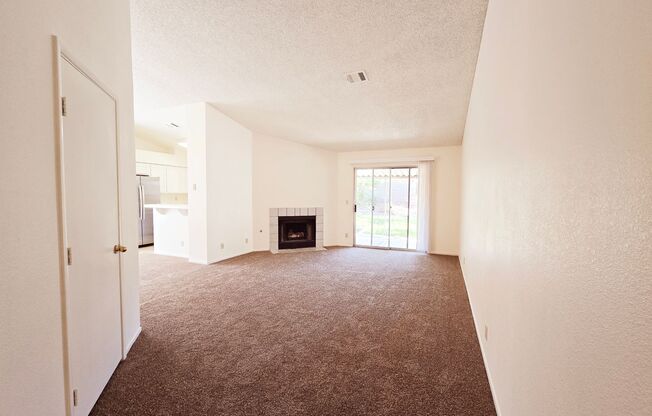 3 BEDROOM 2 BATH HOME IN HENDERSON