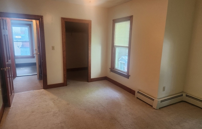 2 beds, 1 bath, 1,100 sqft, $1,500, Unit 2