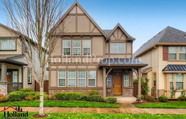 Gorgeous 4-Bedroom Home Near Nike & Intel – Prime Location & Natural Light!