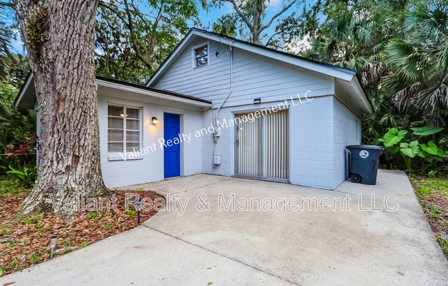 246 JASMINE ST