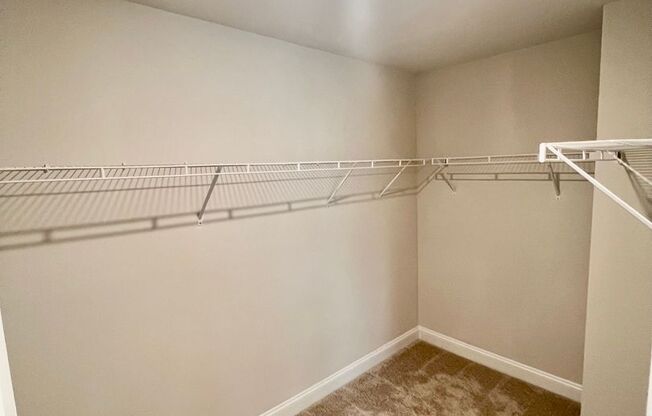 3 beds, 2.5 baths, 1,407 sqft, $2,265, Unit 5131