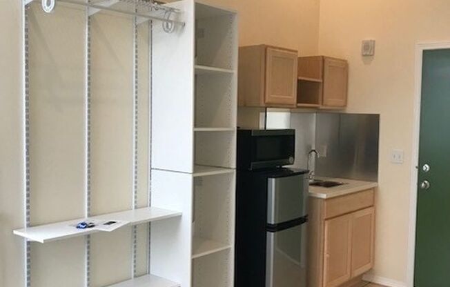 Studio, 1 bath, 192 sqft, $1,123, Unit F-12