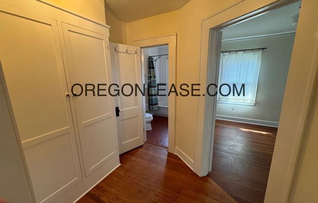 3 beds, 2 baths, $2,295