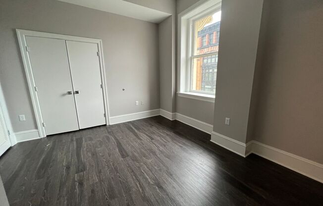 1 bed, 1 bath, 555 sqft, $1,550, Unit 202