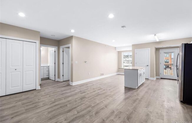 Brand new Rochester apartment close to downtown