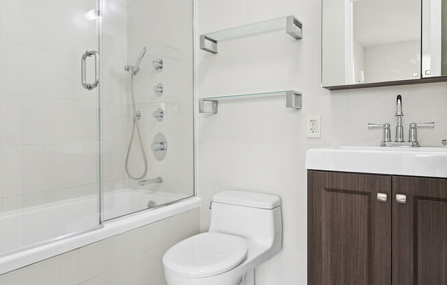 1 bed, 1.5 baths, 1,027 sqft, $9,500, Unit 19O