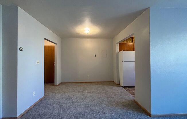 1 bed, 1 bath, 690 sqft, $1,006, Unit 204