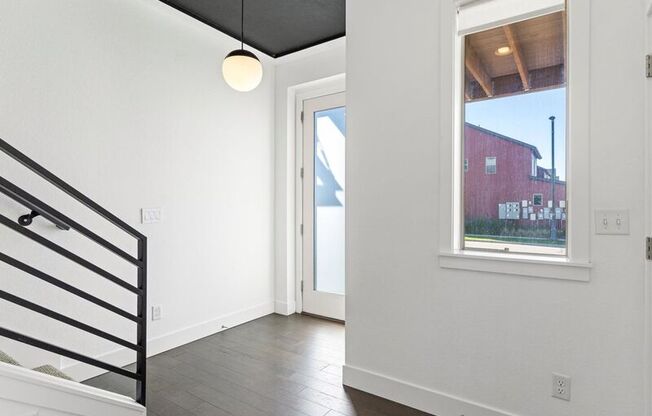 5656 N EMPORIA ST
