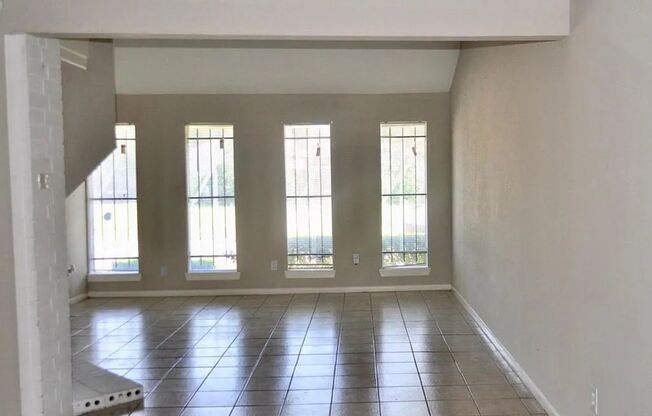 12402 Riva Ridge