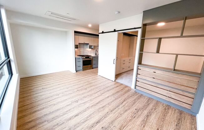 1 bed, 1 bath, 512 sqft, $2,895, Unit 207