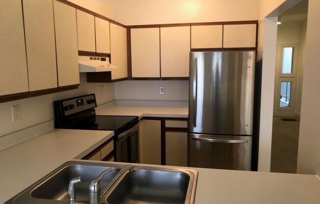 2 beds, 1 bath, 956 sqft, $1,245, Unit 302