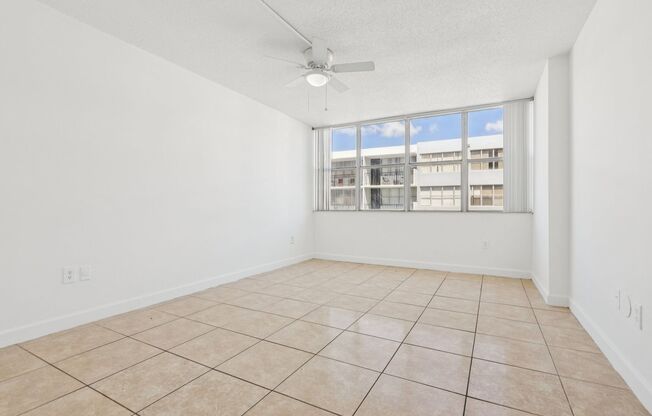 2 beds, 2 baths, 1,110 sqft, $2,300, Unit 211S