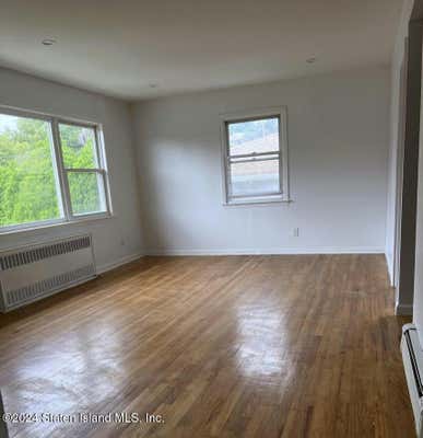 3 beds, 1 bath, 1,000 sqft, $2,600, Unit 2FL