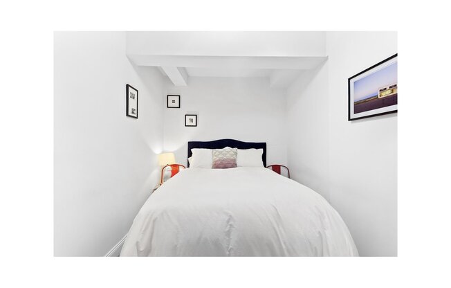 Studio, 1 bath, $4,800, Unit 6J