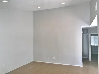 AVAILABLE NOW!  2/1 Duplex in Great North Austin Location