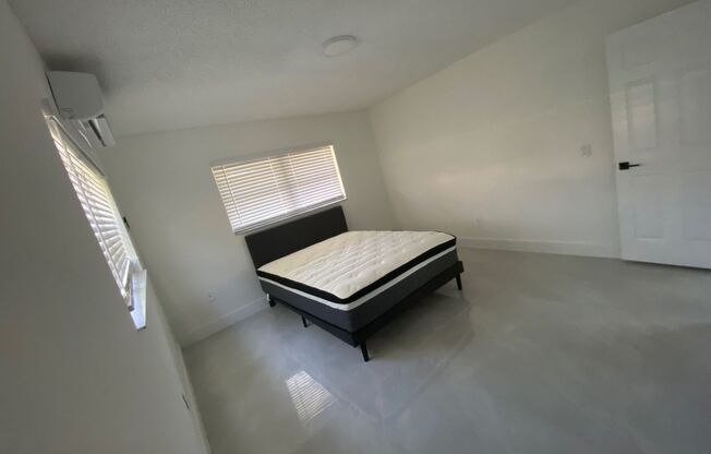 201-203 NE 12th Ave
