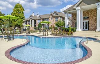 Harpeth River Oaks - Gated Pool with Outdoor Lounge Seating