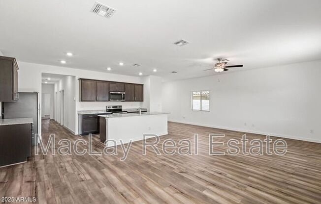 627 W CROWNED DOVE TRL