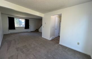 2 beds, 1 bath, 888 sqft, $1,295, Unit 01