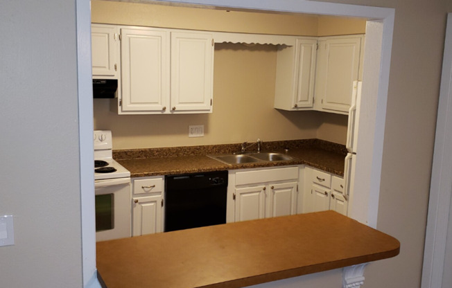 2 beds, 1.5 baths, $2,000