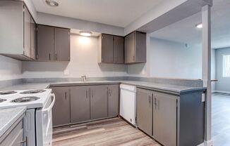 SUPER 2bed/1Bath Ground Level unit, Near Beaverton Town Square!