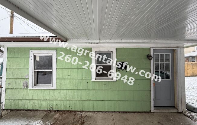 2603 Holton Ave