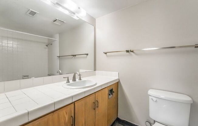2 beds, 2 baths, 892 sqft, $1,150, Unit 1